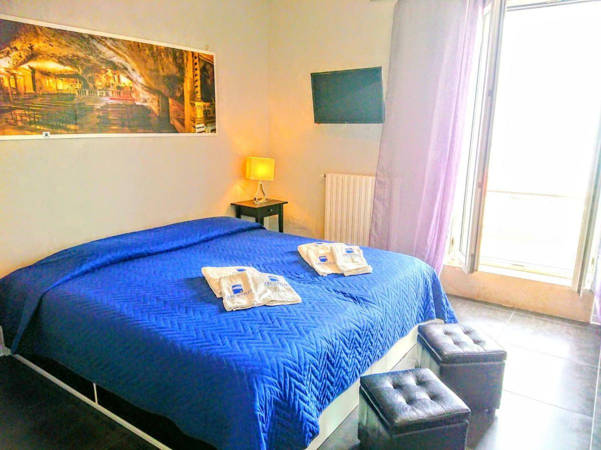 Rooms Gli Arcangeli 2 - Affitti Brevi Italia Monte Sant'Angelo Exterior photo